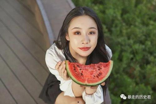 女神吃不吃瓜,她到底吃不吃瓜？