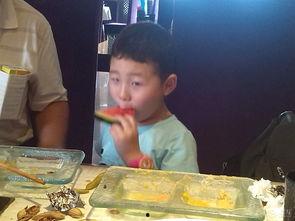 饭店嫂子吃瓜,揭秘娱乐圈幕后故事