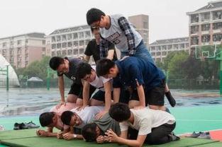 学院操场跳舞吃瓜视频,操场上的青春律动与欢乐瞬间