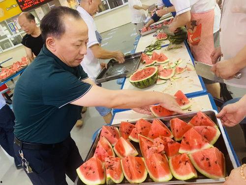 学生校园吃瓜视频,揭秘学生吃瓜视频背后的趣味与思考