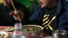 喝酒吃瓜游戏,揭秘喝酒吃瓜游戏的魅力所在