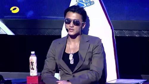 谢霆锋一起吃瓜,吃瓜群众热议