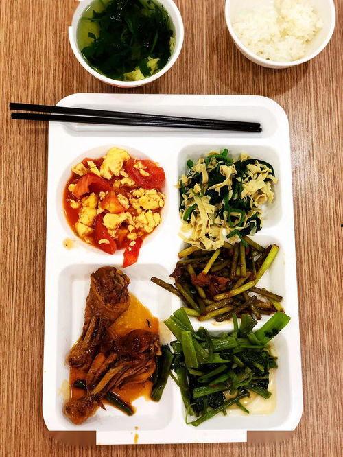 吃瓜棍儿,网络热词背后的文化现象