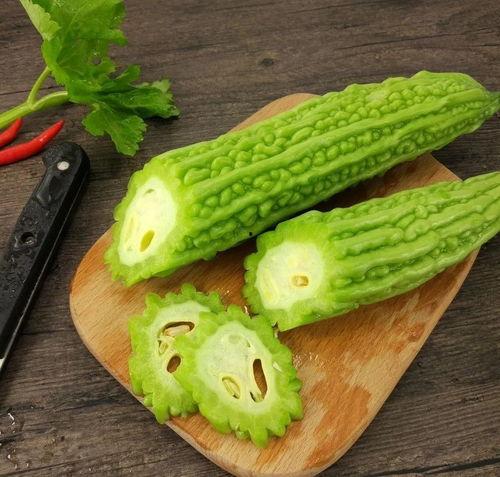 辛口镇吃瓜,瓜香四溢，品味夏日田园风情