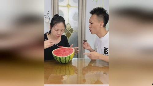 儿媳妇吃瓜